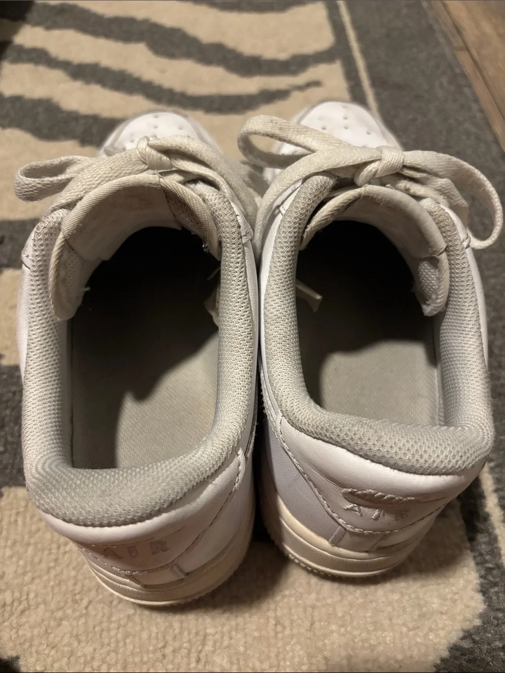 Nike Air Force Ones Women’s 8 White Low